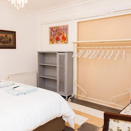 Chic Charming Central Athens Apt. Ngoại thất bức ảnh