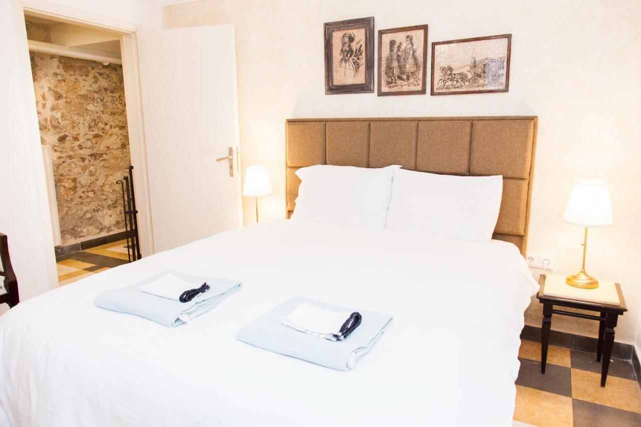 Chic Charming Central Athens Apt. Ngoại thất bức ảnh