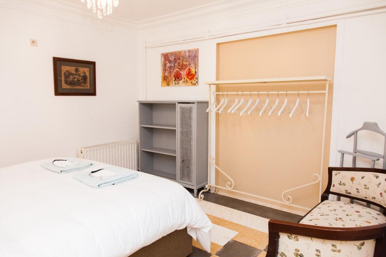 Chic Charming Central Athens Apt. Ngoại thất bức ảnh