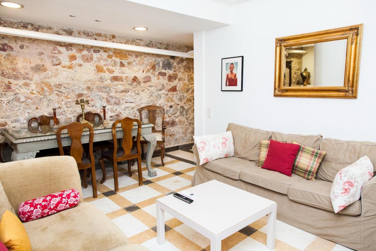 Chic Charming Central Athens Apt. Ngoại thất bức ảnh